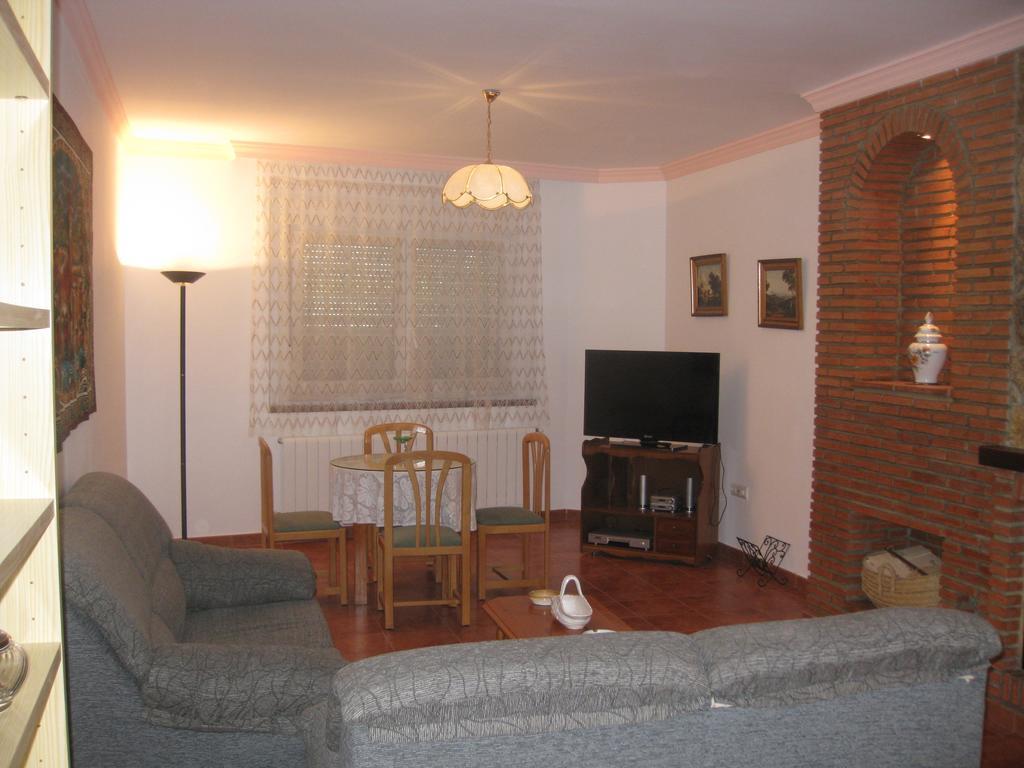 Villa Remedios Cuevas del Becerro Номер фото