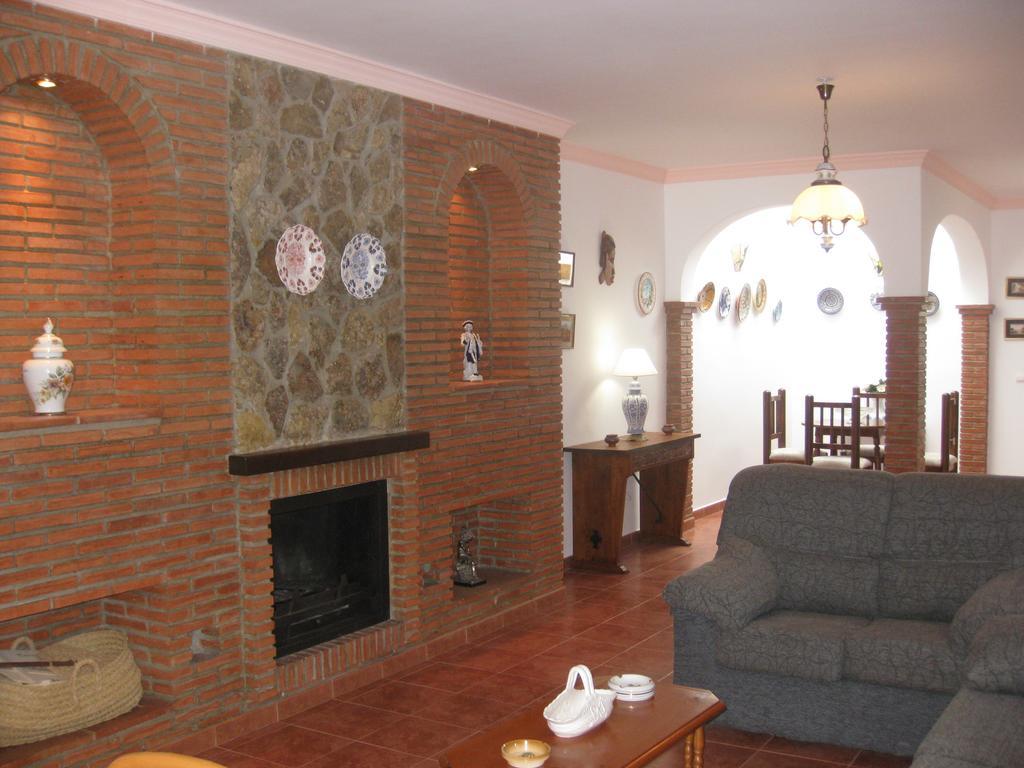 Villa Remedios Cuevas del Becerro Номер фото